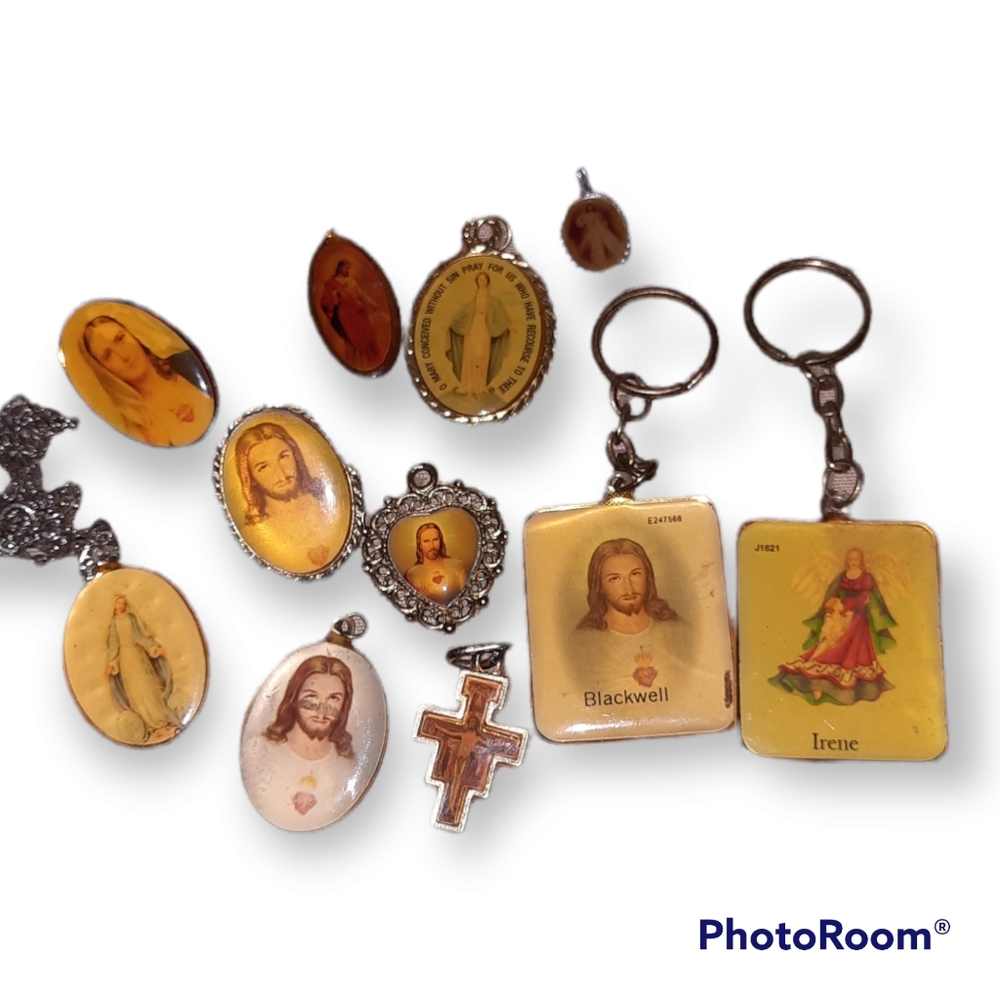 Lot of 11 religious pendants and pins